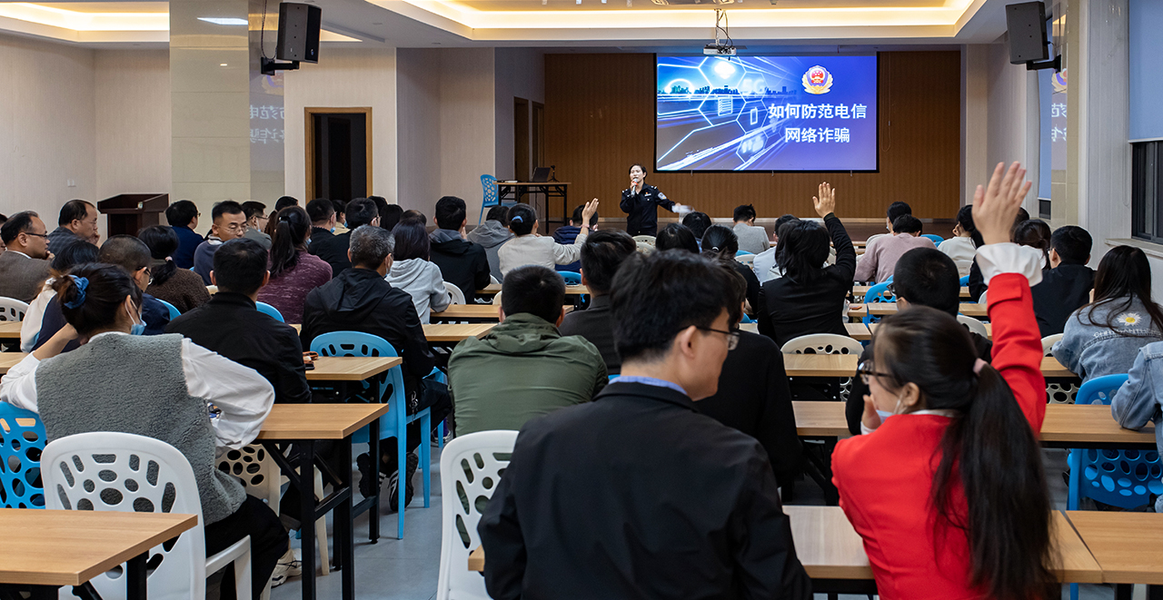 1607310899936827Etud.jpg 内文02.jpg