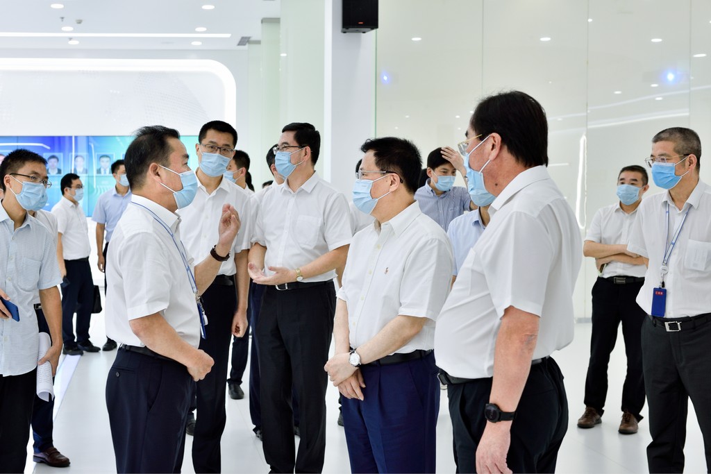 1629339783708483SWq5.jpg 展厅参观1.jpg
