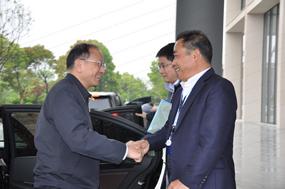 省人大常委会副主任、省总工会主席史济锡一行到浙江爱游戏全站app官网入口调研工会工作