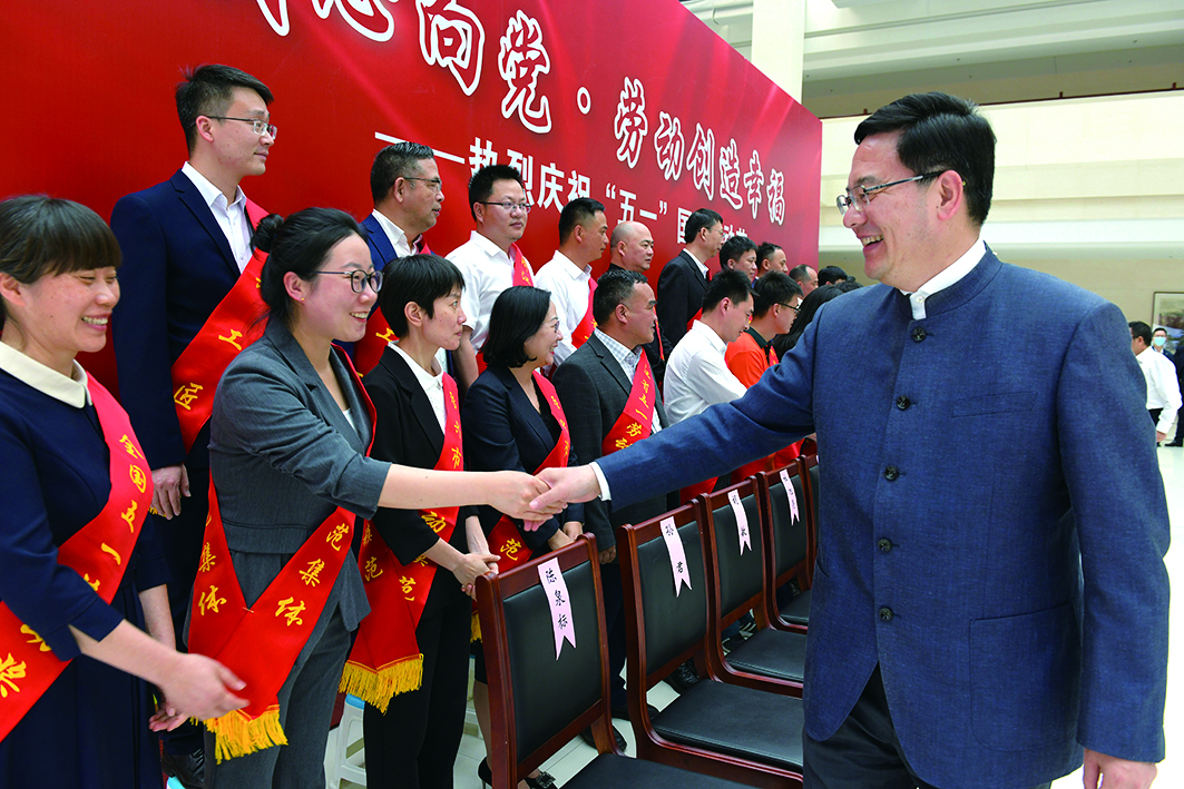 浙江爱游戏全站app官网入口荣膺2022年“绍兴市模范集体”称号